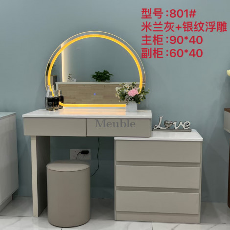 COIFFEUSE AVEC ÉCLAIRAGE